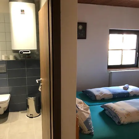 U Larvu Guest house