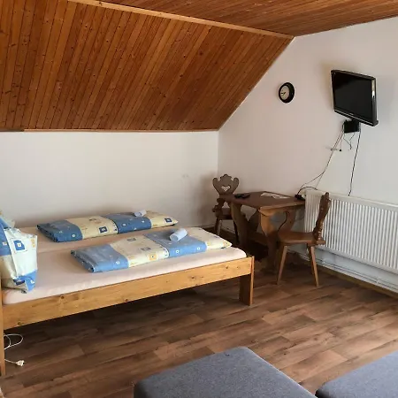 Guest house U Larvu *